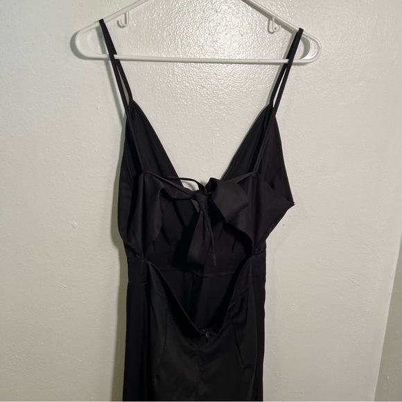 Sleeveless Black Jumpsuit Surplice Neck Tie Back M - Picture 6 of 9